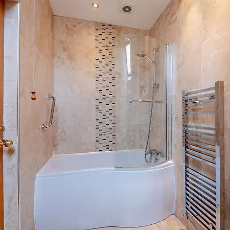 2 Bed In Sz135 Ferienhaus *